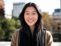 Marie, professeur d'anglais au collège et lycée à Ajaccio